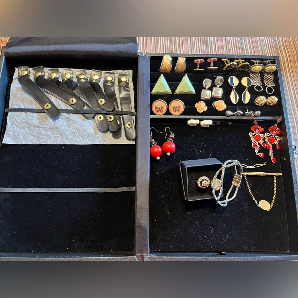 Elegant Jewelry Collection including Monet and swag
Travel case